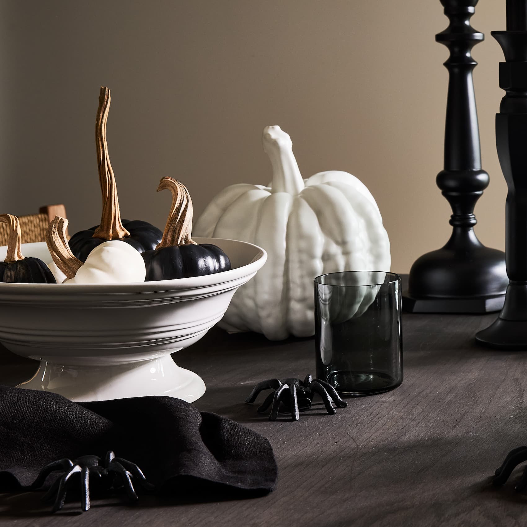 A Touch of Drama: Decor