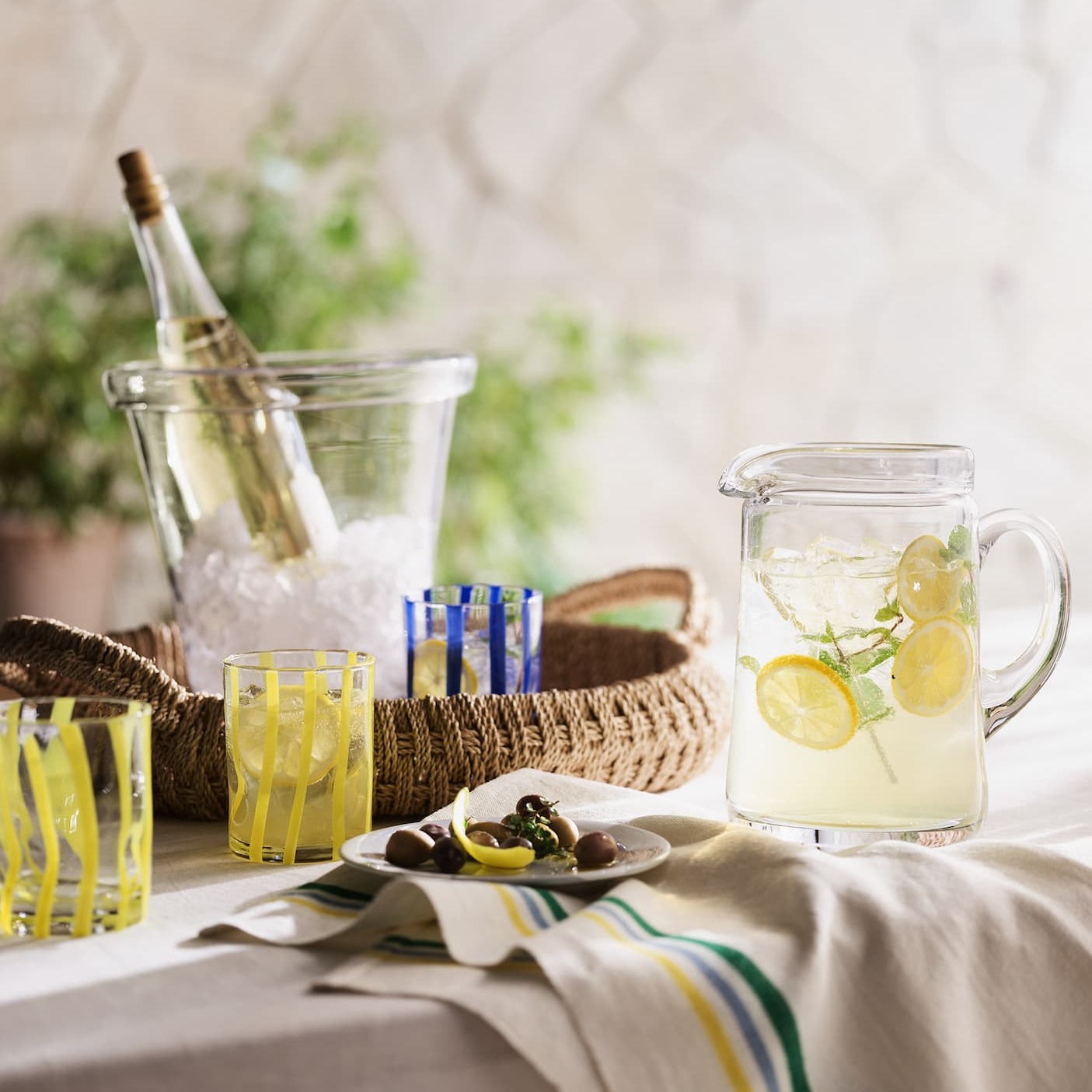 Summer Bar