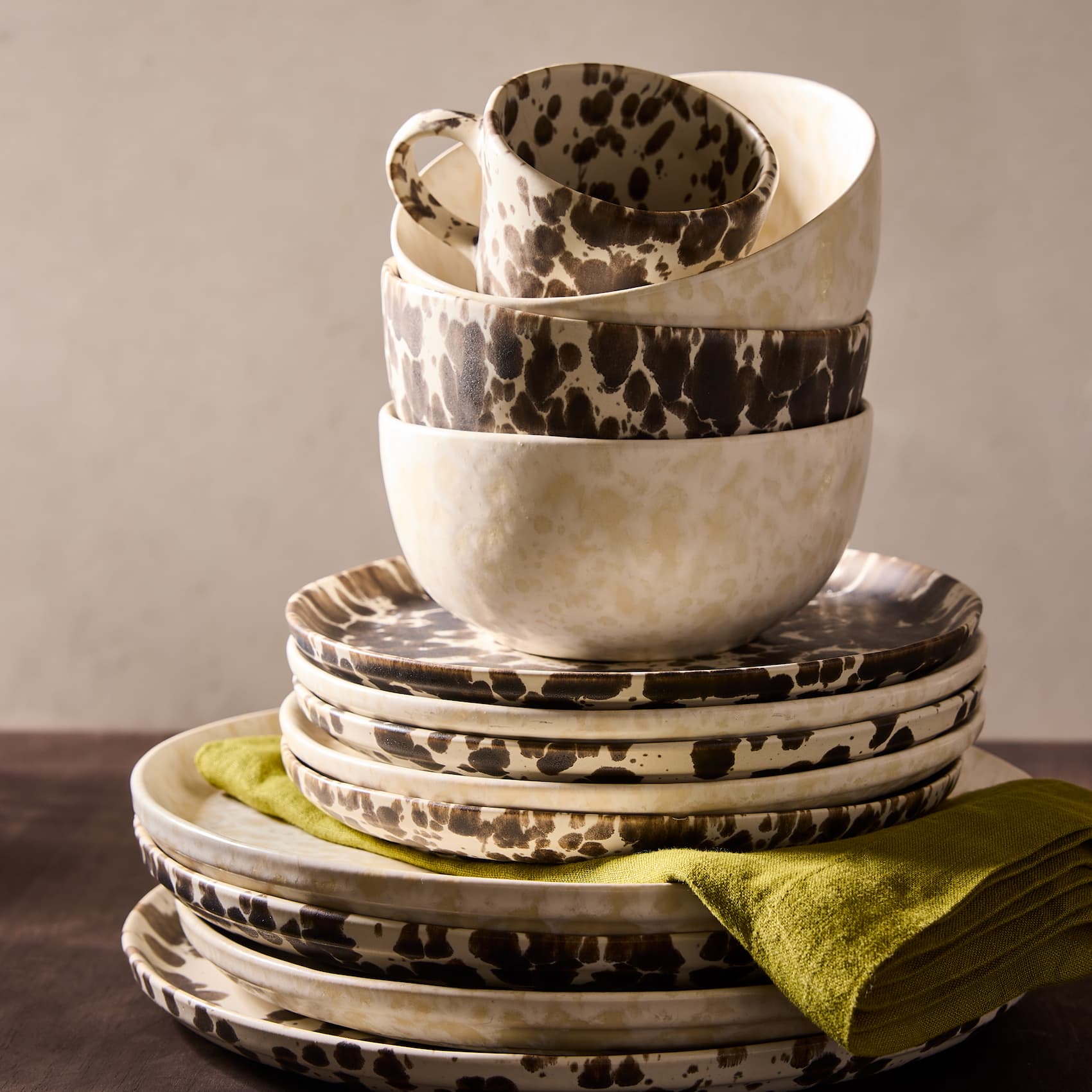 NUNO DINNERWARE