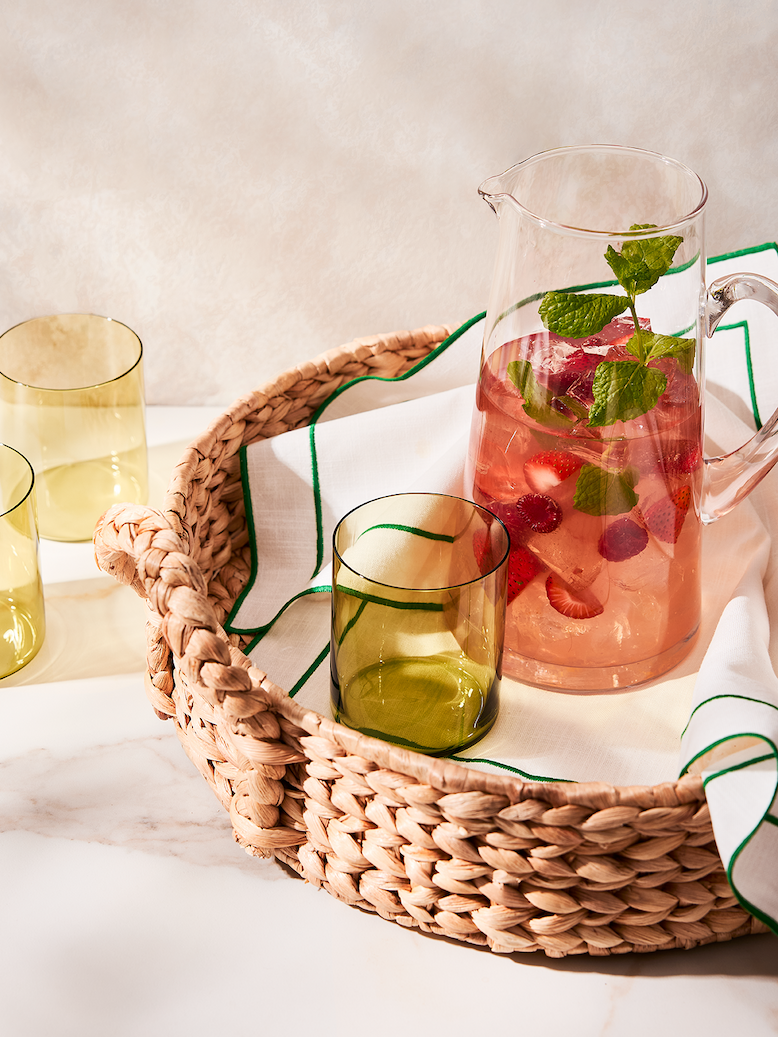 DRINKWARE AND BAR