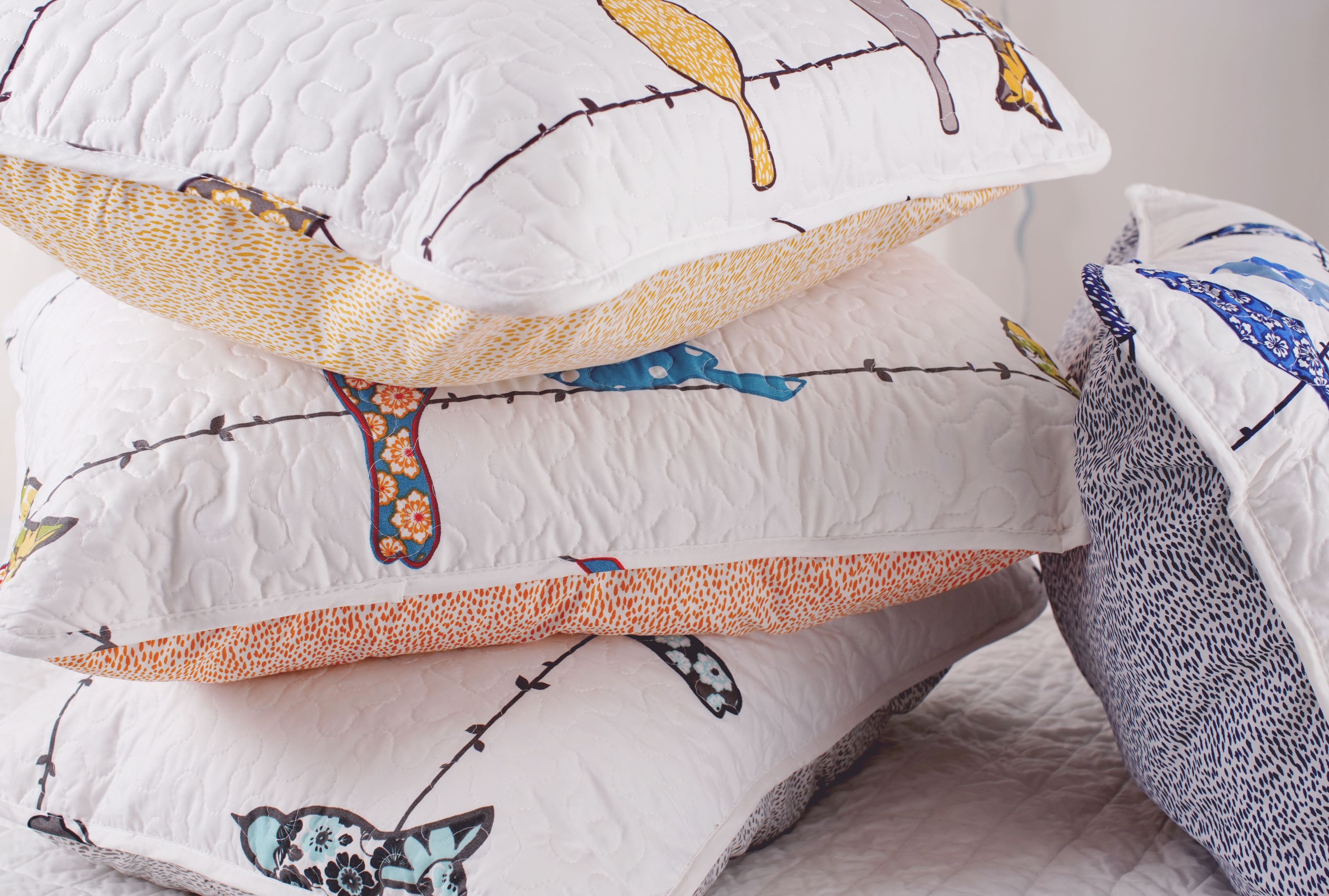 Rowley Birds Quilt Set