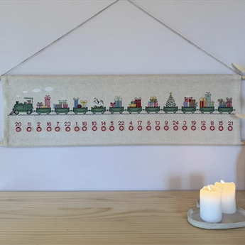 Gavetoget julekalender fra Pomp Stitch