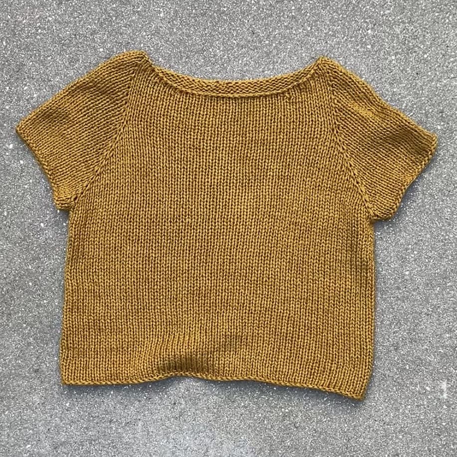 Wave Tee fra PetiteKnit