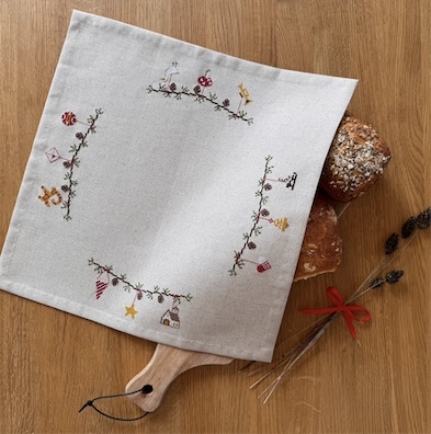 Julestemning brødserviet fra Pomp Stitch