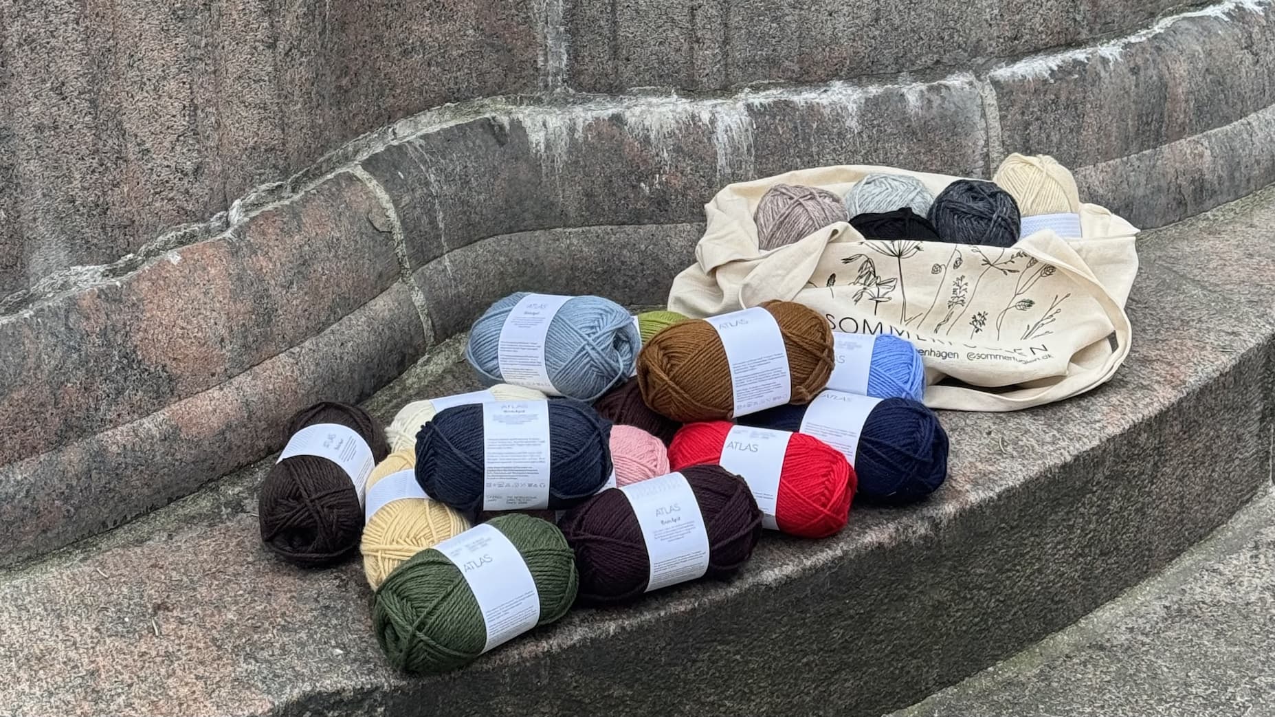 Sandnes x Petiteknit - Atlas garn