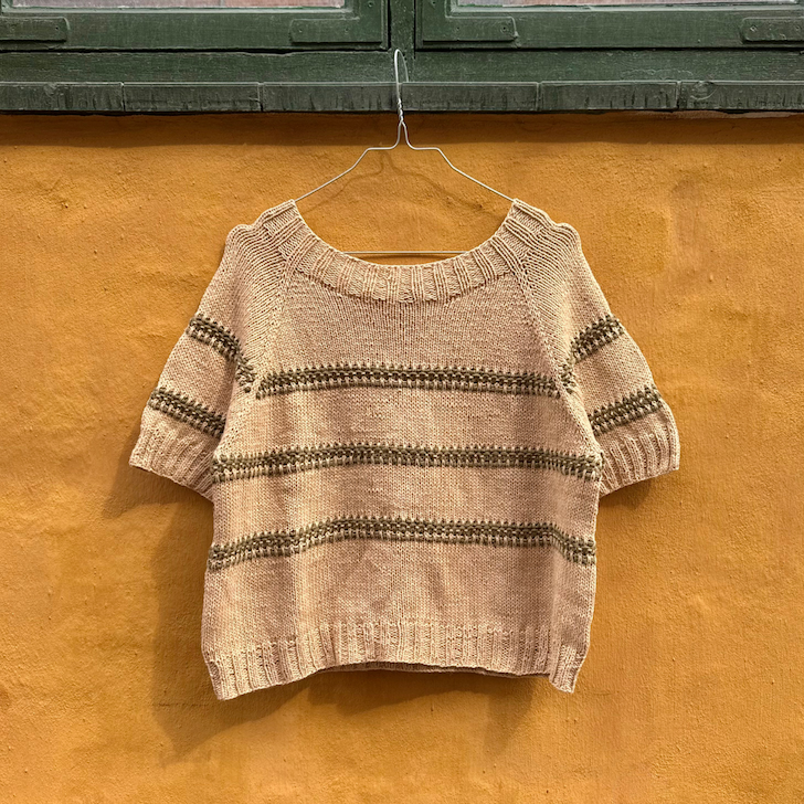 Elodie Tee af Jojo Knitwear