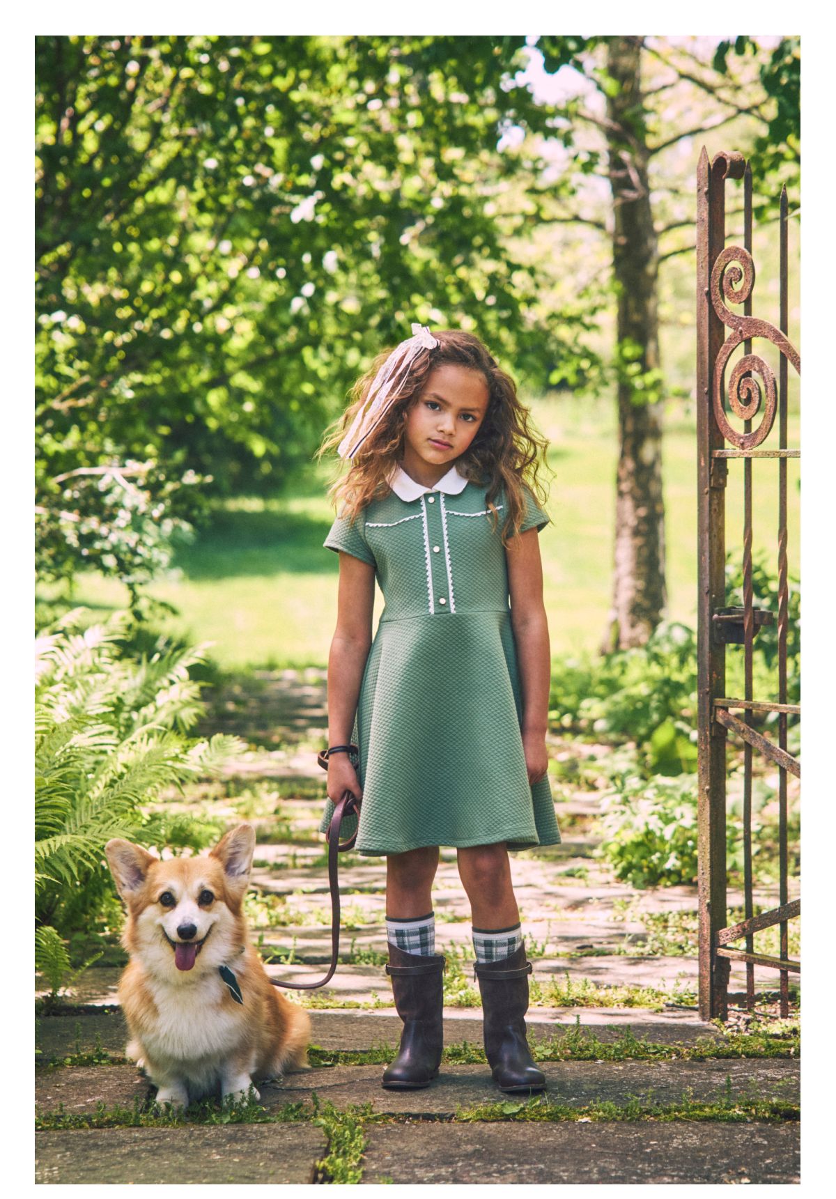 FALL 2026 Boots' Edit Meet our corgi friend Boots, a well-heeled dog who can sniff out the next trend with ease.