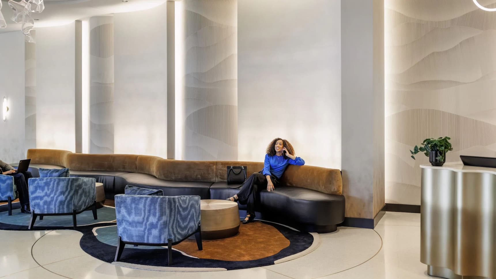 CLOSE RANGE mural at Hyatt Centric Chicago O’Hare designed by The Gettys Group for Astek