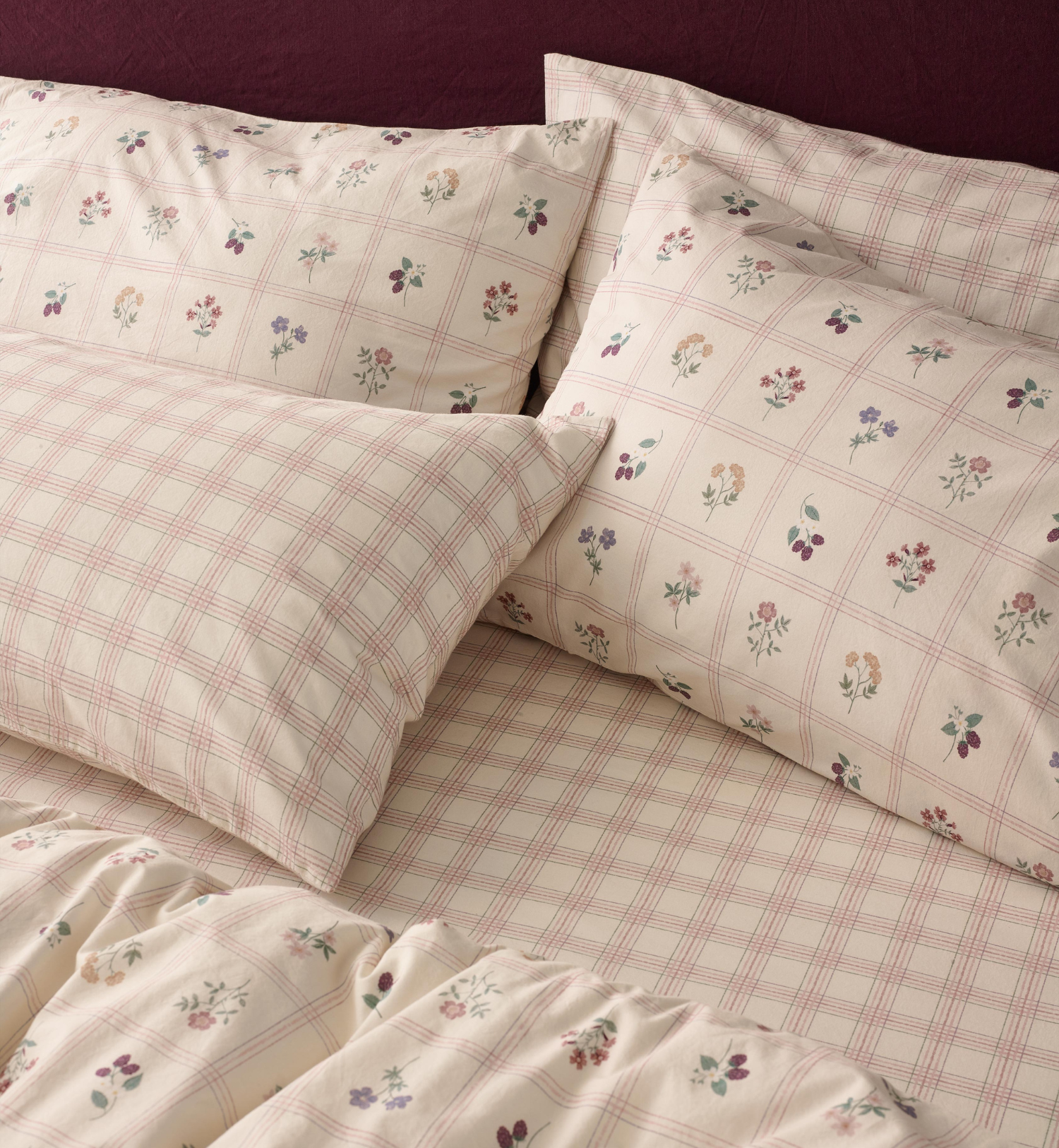 Mindful Cream Hedgerow Floral Cotton Duvet Set
