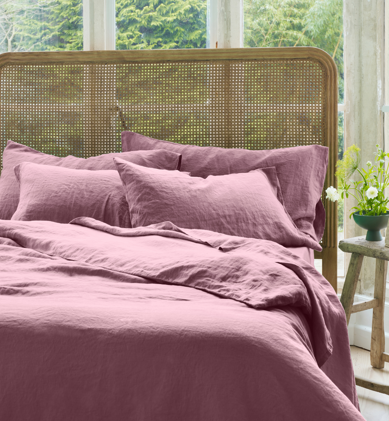 Why Linn is the Perfect Material for Hot Nights