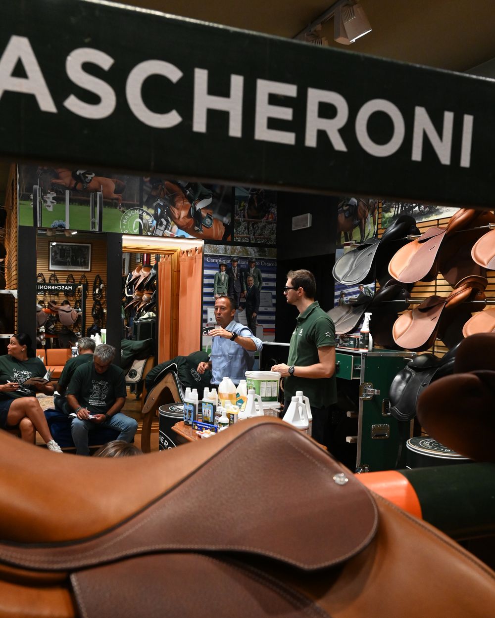 Formazione TRM nel negozio Mascheroni Selleria di Giussano