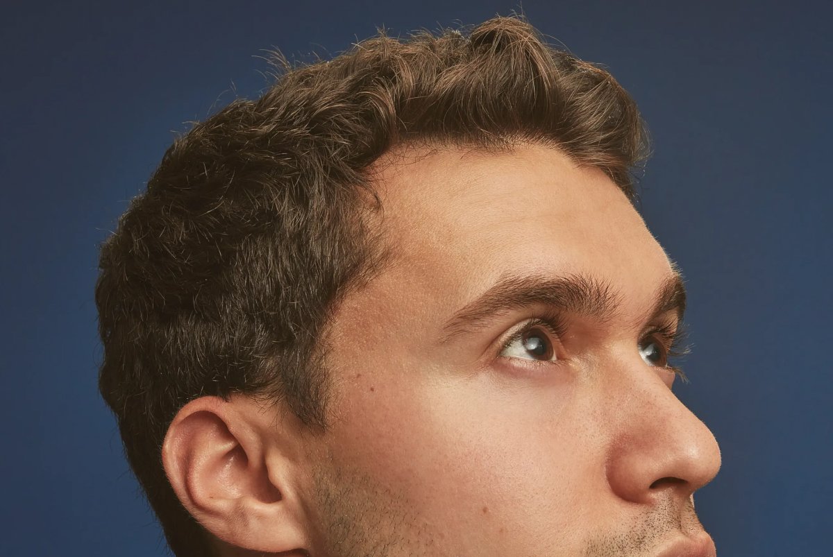 Your 5-minute scalp check Does your scalp itch — even right after washing? Do you find flakes on dark shirts or collars? Does your hair feel heavy or oily between washes? Have you ever skipped wearing black just in case? Does your scalp ever feel tight, irritated, or just… off? If you checked even one box… your scalp's asking for a better routine. Shop The Routine