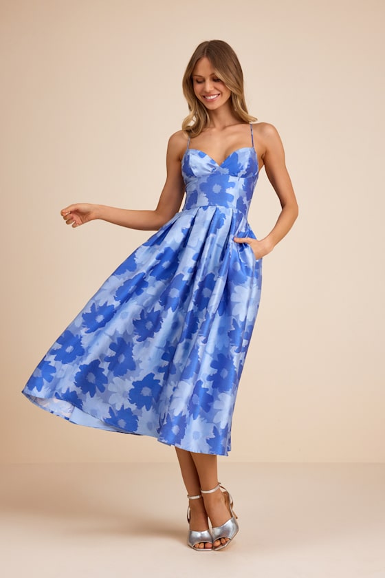 Image of Vivinna Blue Floral Jacquard Pleated Midi Dress