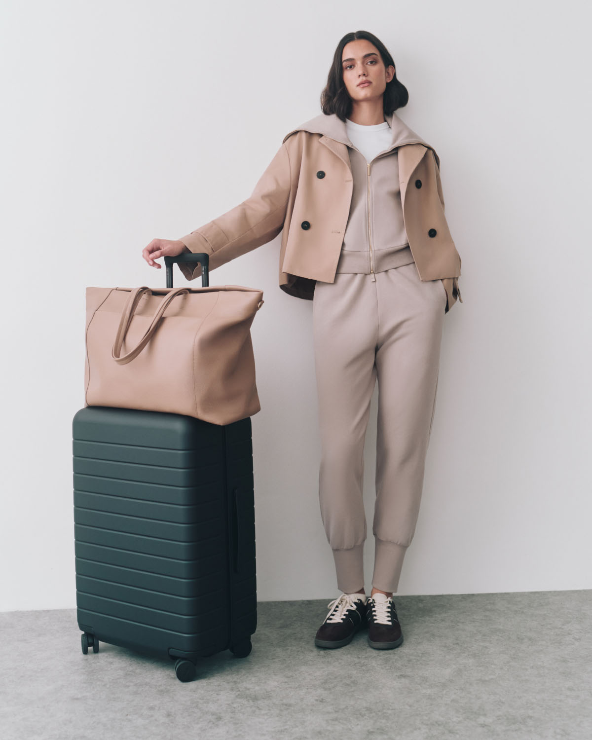 Easy Voyager Bag Cappuccino, Fleece Oversized Collar Sweatshirt, Fleece High Rib Sweatpant