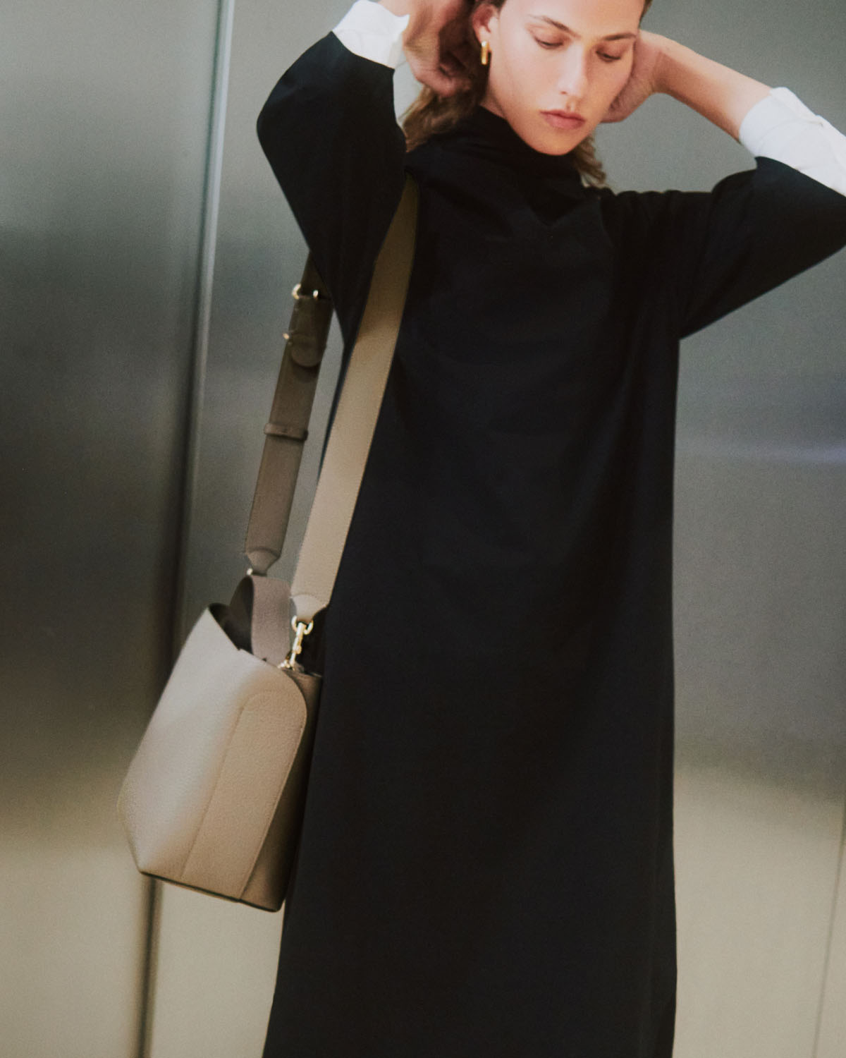 Linea Bucket Bag Stone