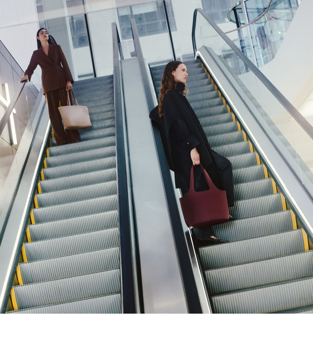 Classic Easy Zipper Tote Cappuccino and System Tote 13" Cherry