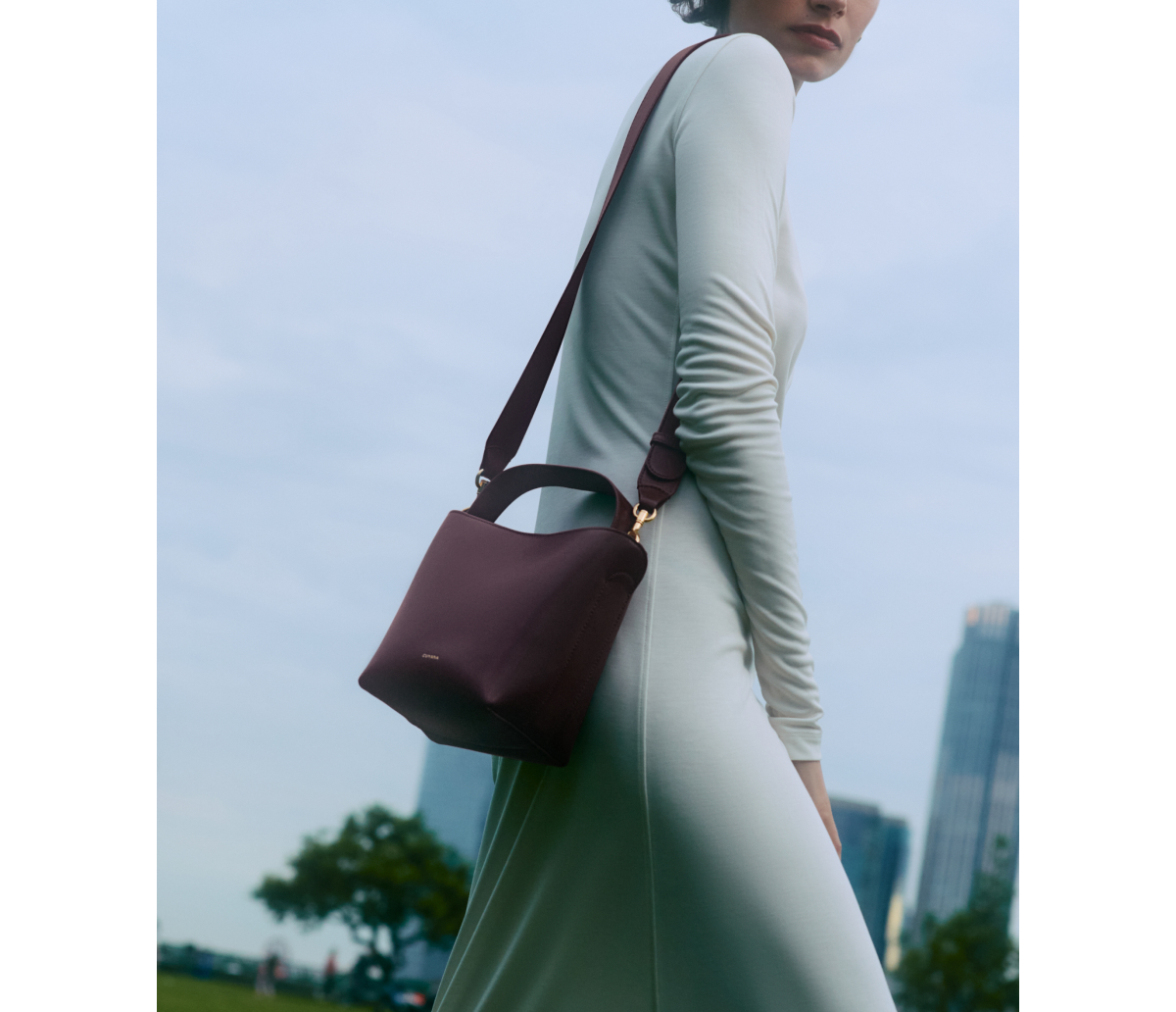 Mini Linea Bucket Bag Plum