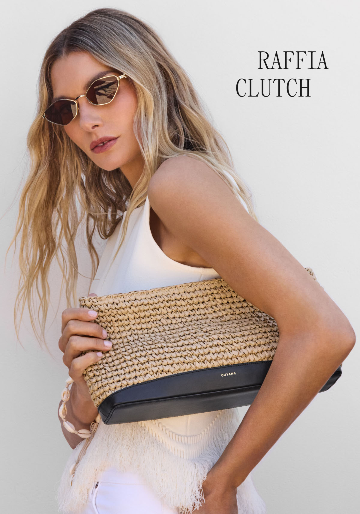 RAFFIA CLUTCH