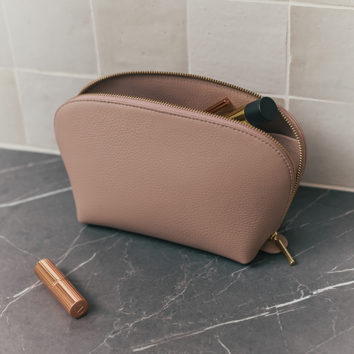 Medium Travel Case Soft Rose