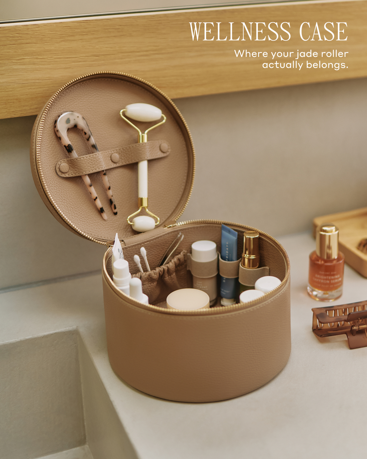 WELLNESS CASE Where your jade roller actually belongs.
