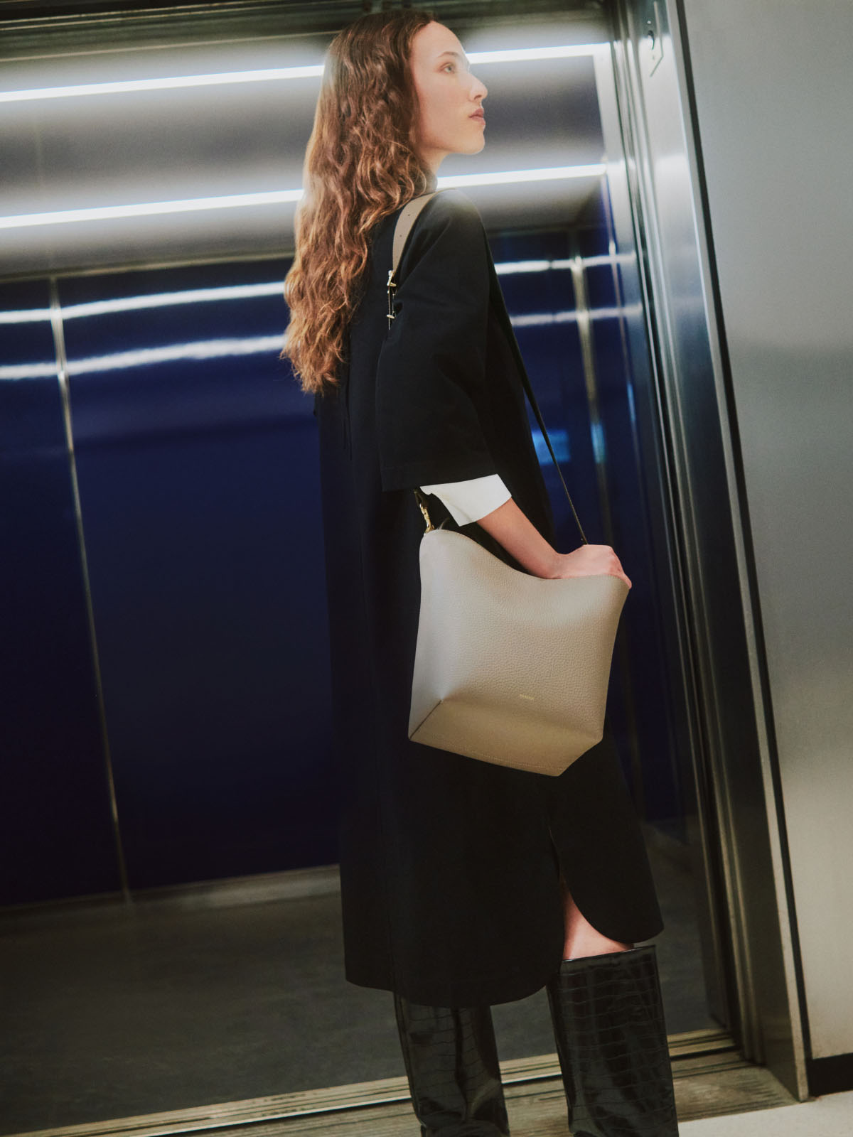 Linea Bucket Bag Stone