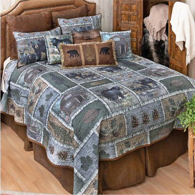 Bear Cabin Scenes Quilt Bed Set - Queen