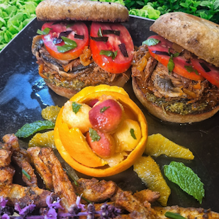 Pulled Chicken Sliders