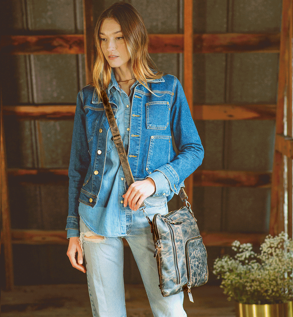 HIGHLY loved finish! Bed Stu