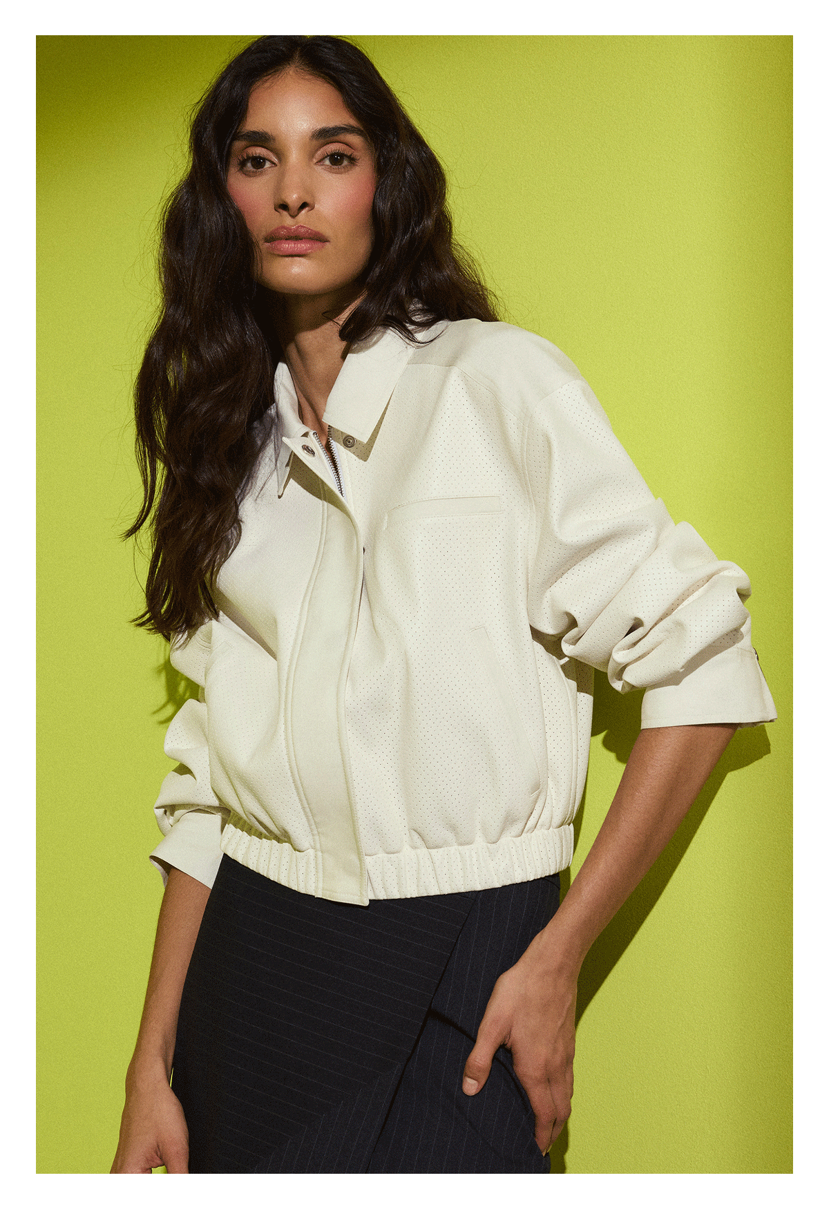 Painterly prints and sculpted lines unfold with quiet confidence, modern and tactile, defining a season of control, clarity, and a modern bloom built with intent.