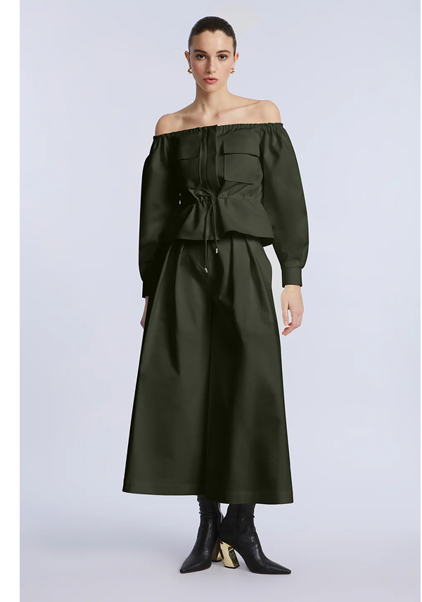 Pleated Front Crop Pant