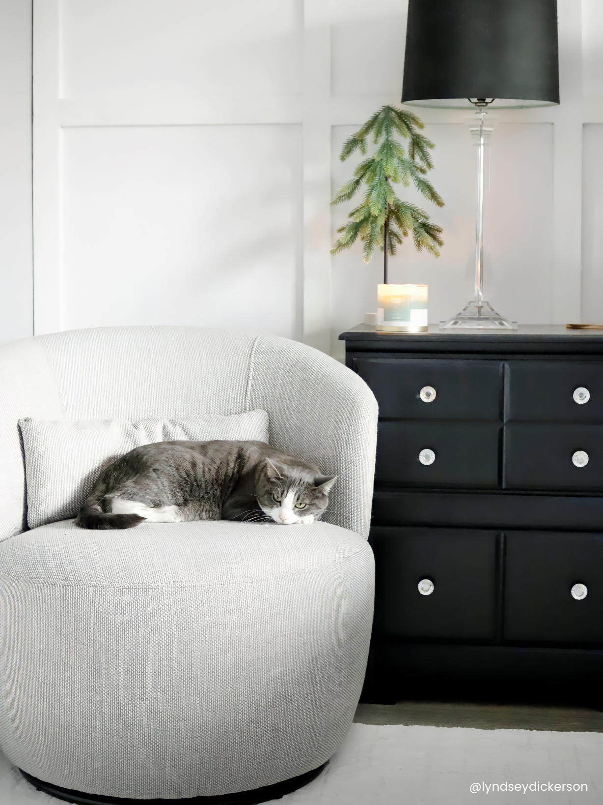 Amber Swivel Chair