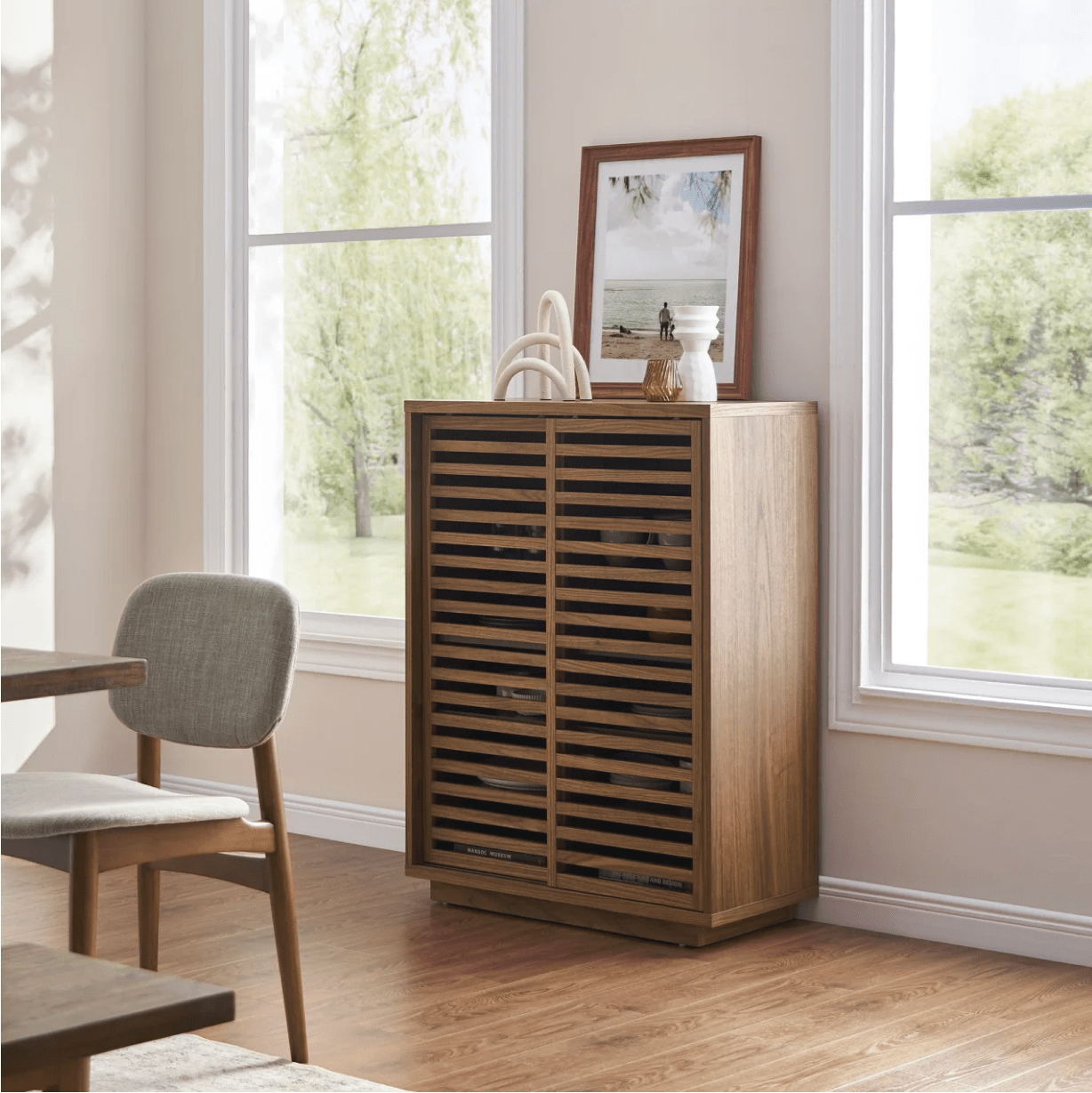 Luka Cabinet