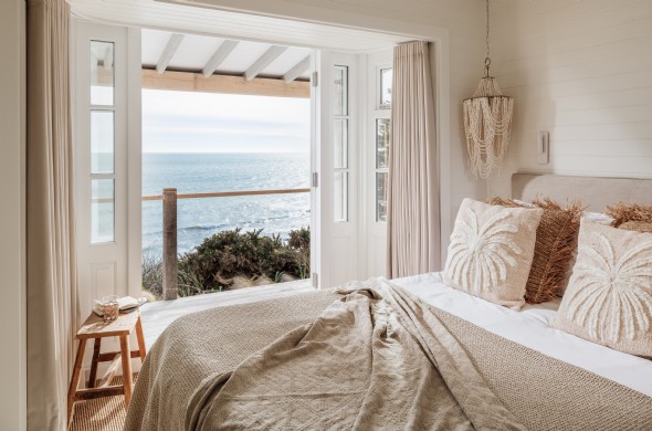 The view of the sea from the bedroom at The Beach Shack in Portwrinkle