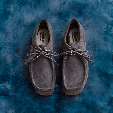 Shop Wallabee Lite Grey Suede