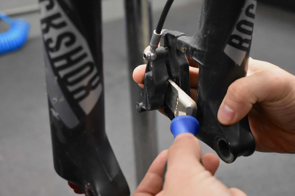 sram brake pad replacement