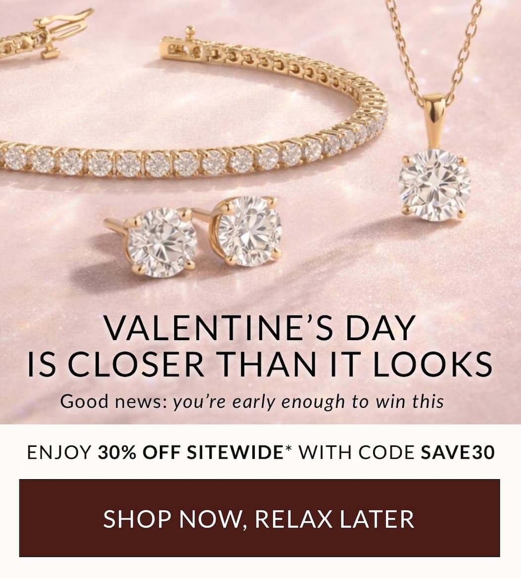 Free gift with your engagement ring purchase of $2500 or more + 30% off sitewide 