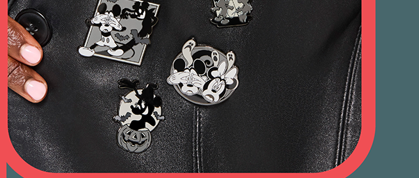 Mickey & Minnie Ghost Mystery Box Pin
