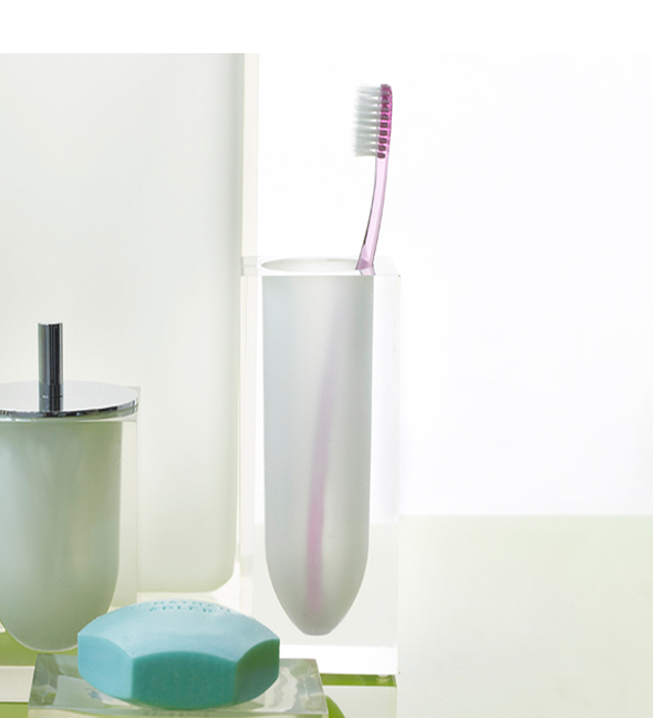 Hollywood Toothbrush Holder