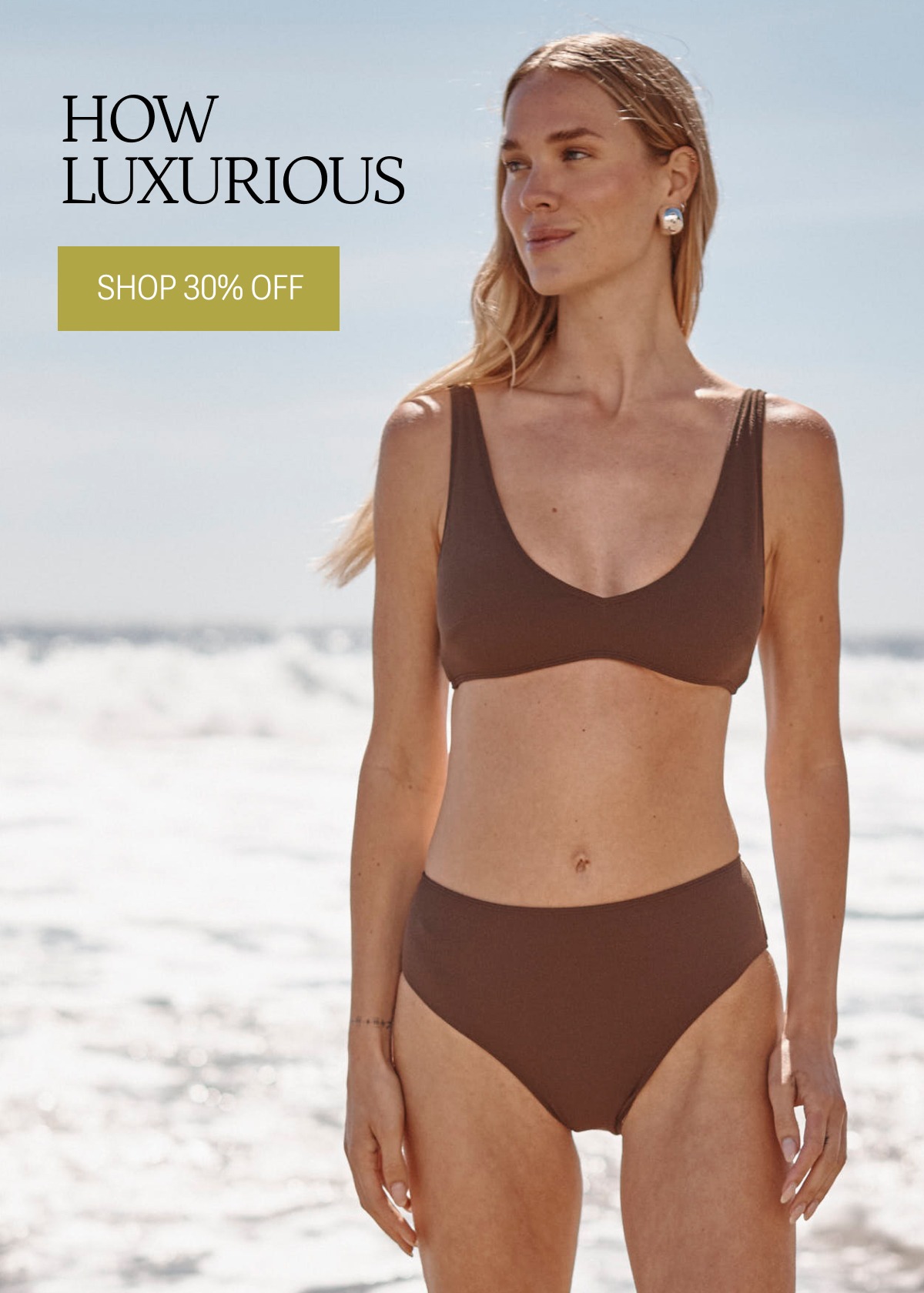 Model in mocha tide scoop LuxeCrinkle bikini top and bottom