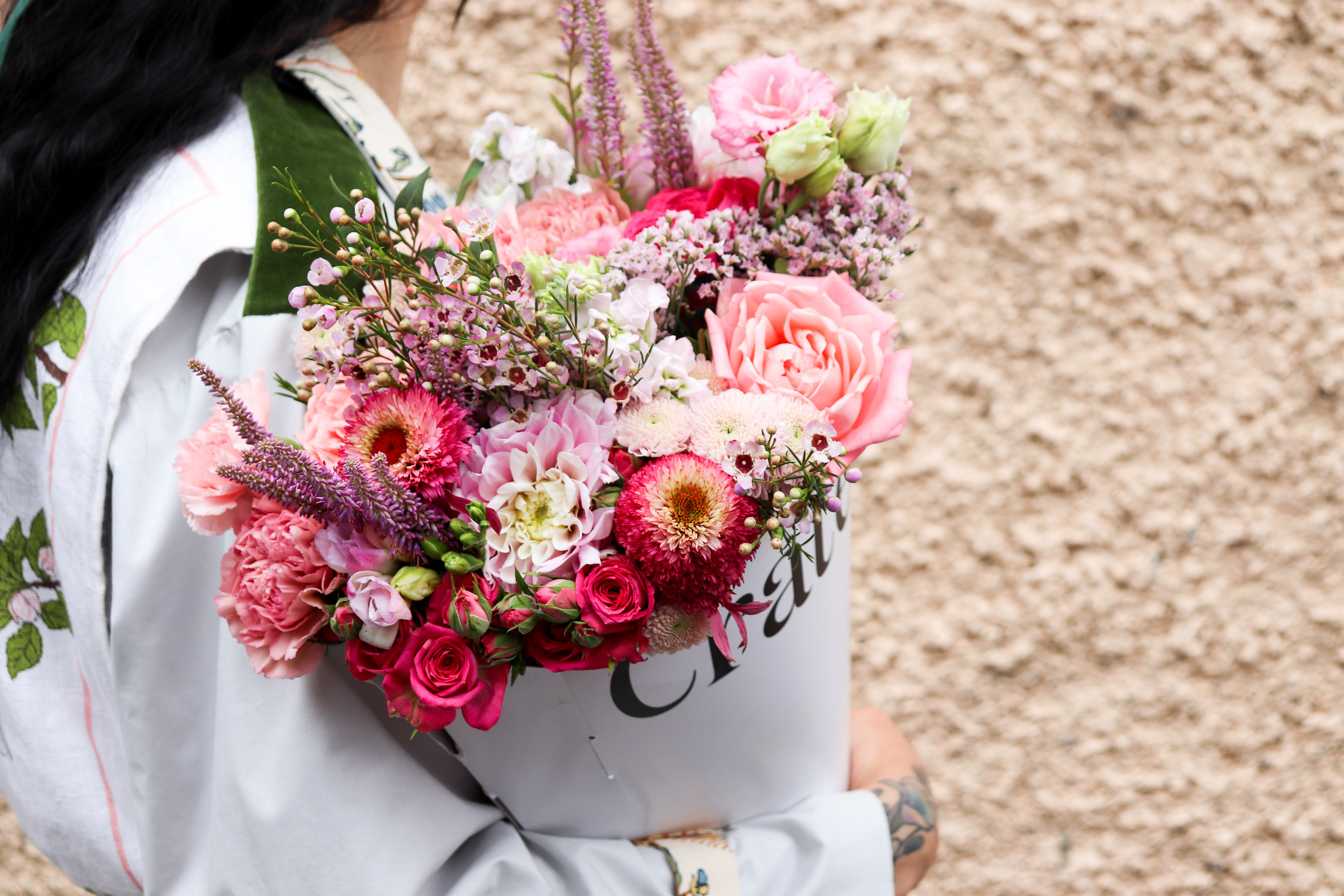 MODERN FLOWER DELIVERY IRELAND FREE SAME DAY DUBLIN FLOWER DELIVERY