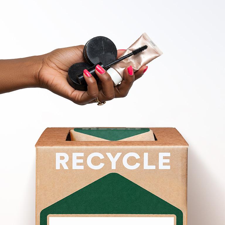 Beauty Products and Packaging - Zero Waste Box