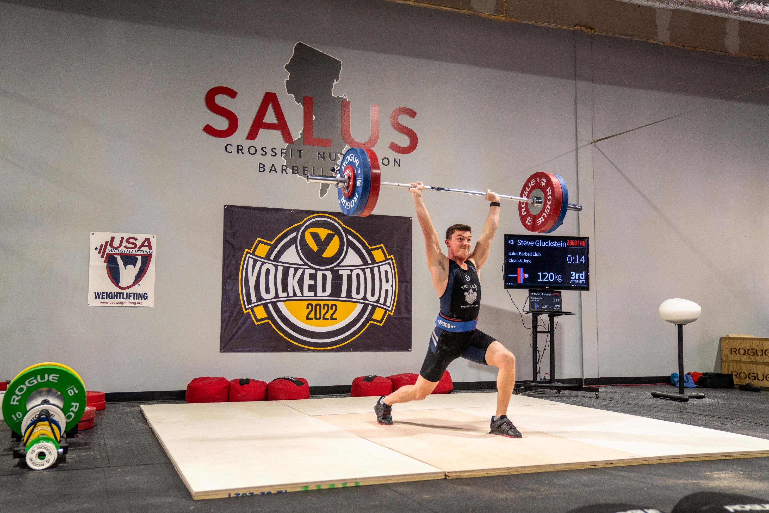 👀Watch This Weightlifter Land a Perfect Backflip Yolked