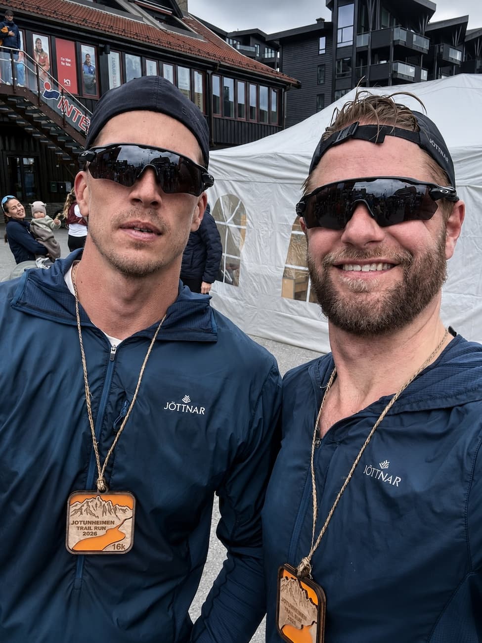 Mads og Håvard i målområdet