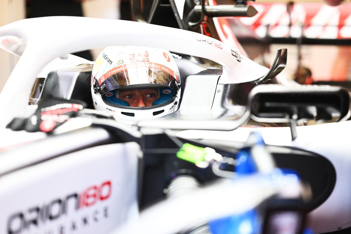 Romain Grosjean in Haas F1 car