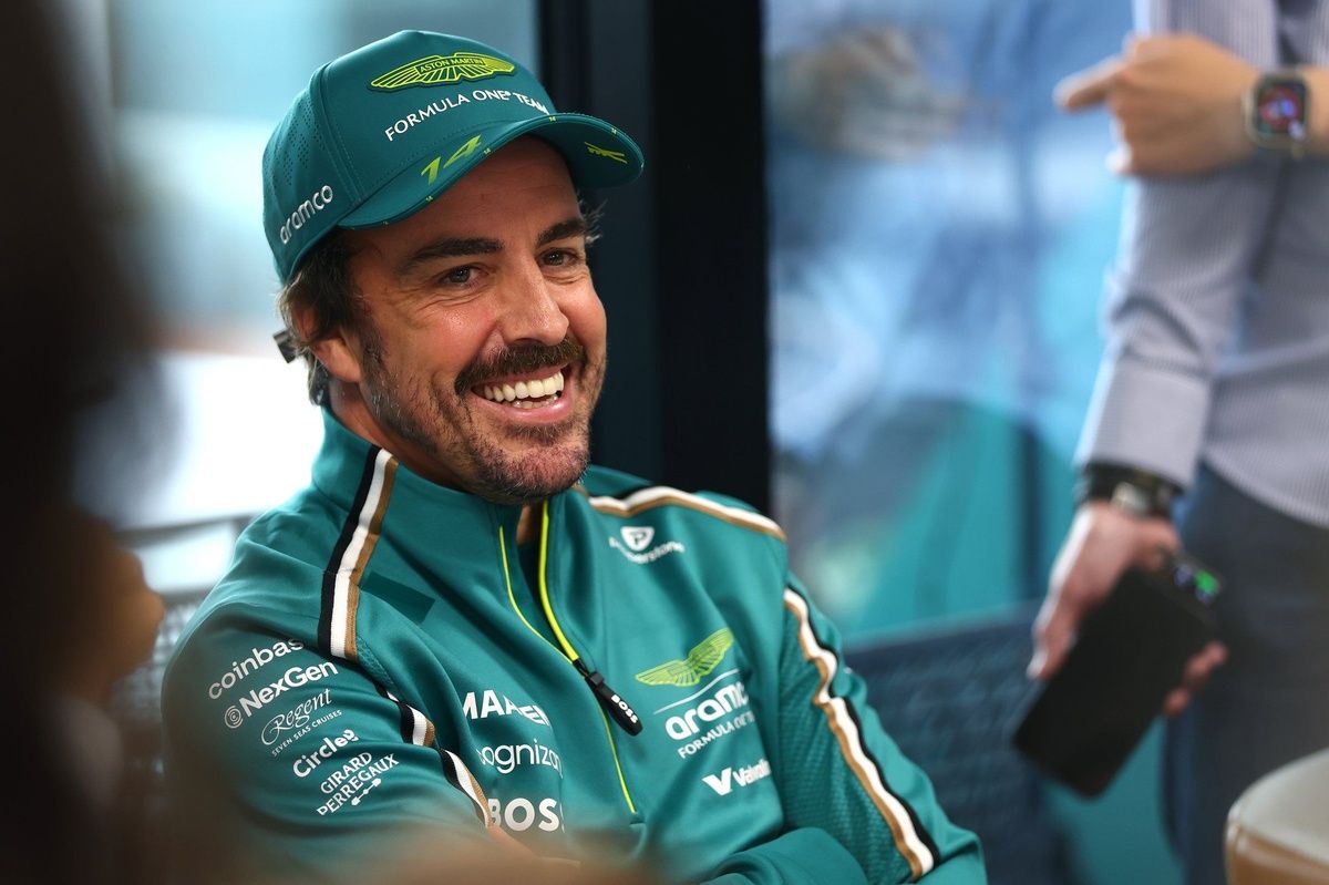Fernando Alonso smiling