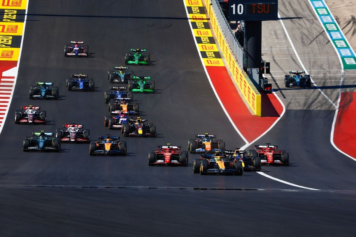 F1 race start