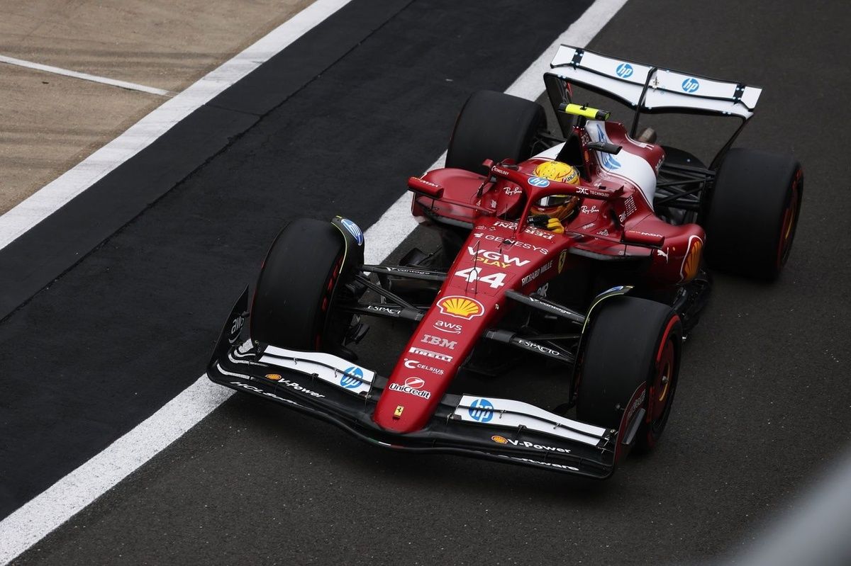 Lewis Hamilton Ferrari