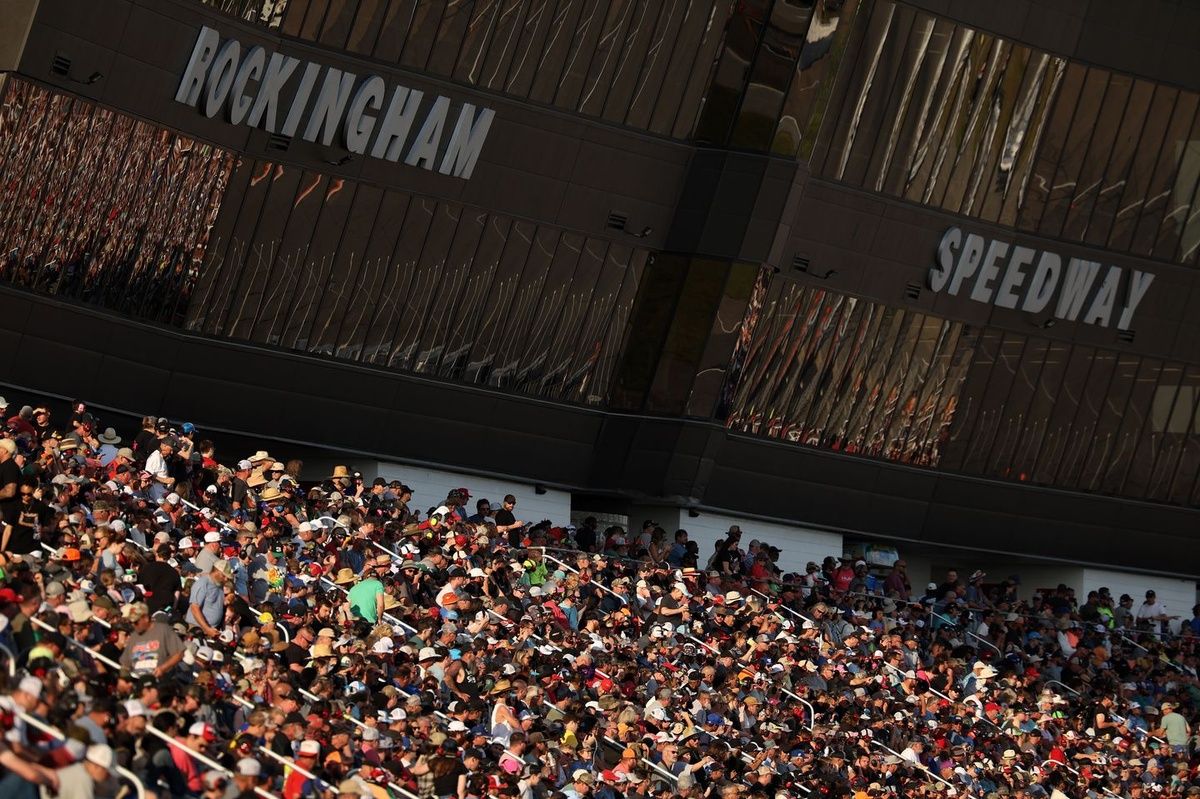 Rockingham NASCAR crowd