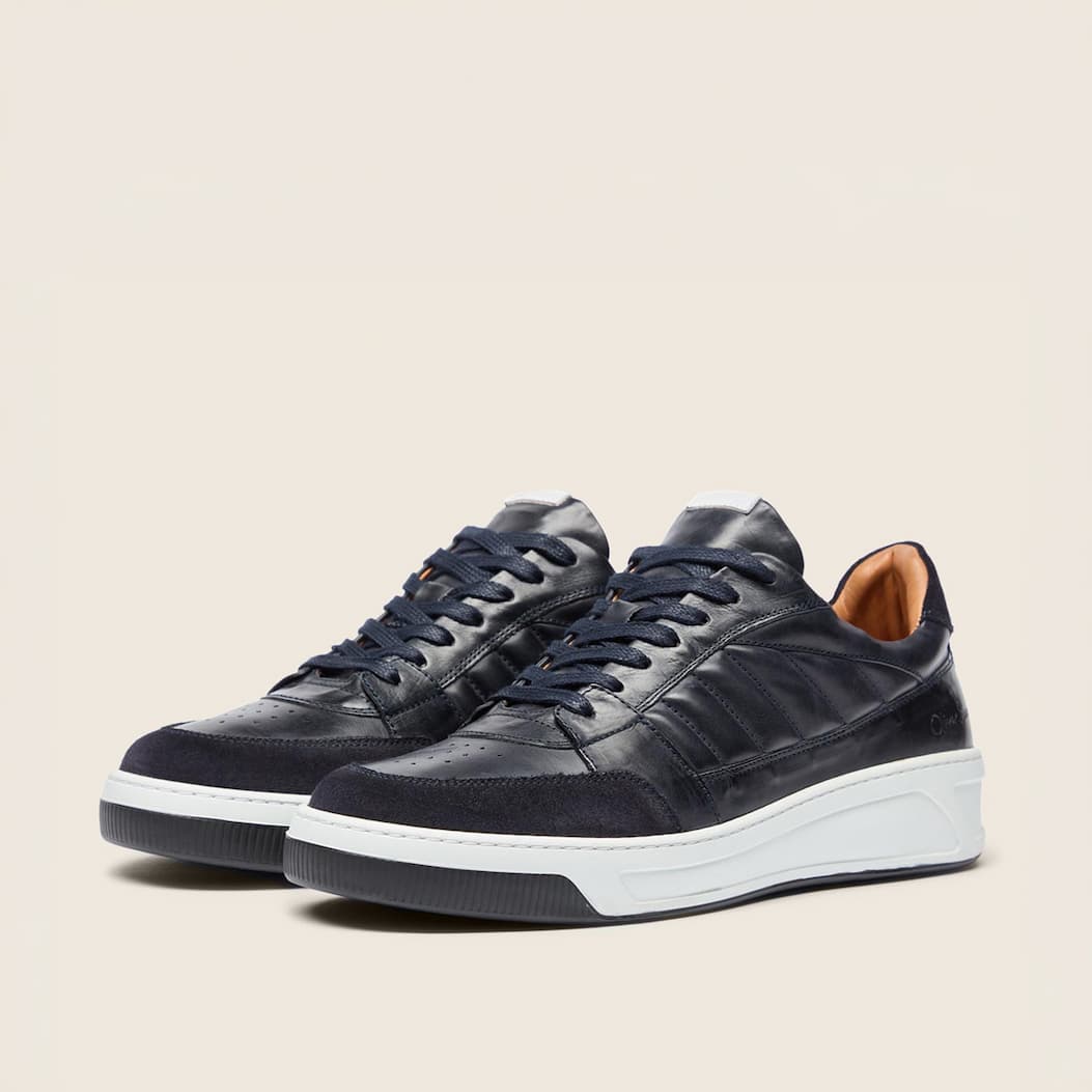 Boticas navy trainers