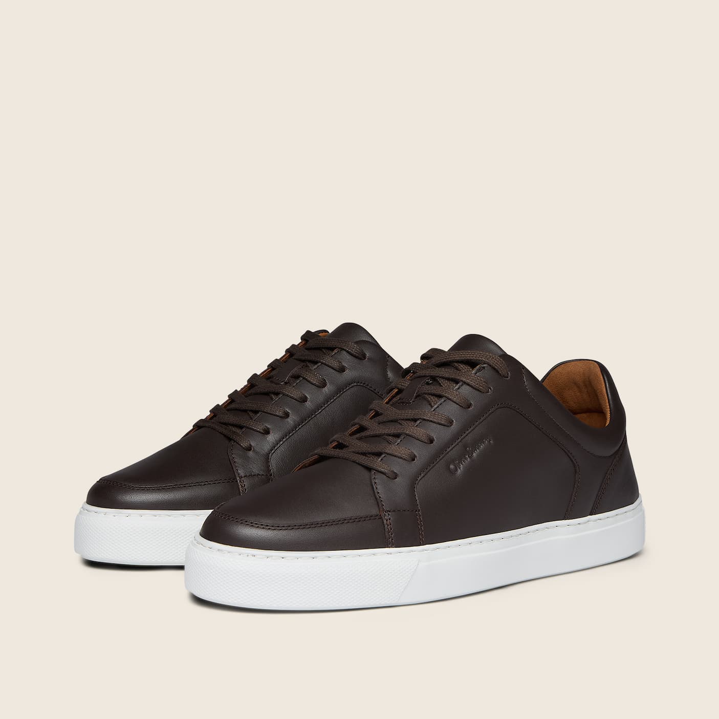 Helton Brown Trainers